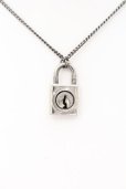 画像2: LAD MUSICIAN / NECKLACE MINI PADLOCK 　ネックレス  ダークシルバー O-24-07-23-046-LA-ac-YM-ZT471 (2)